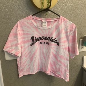 PINK VS cropped tee